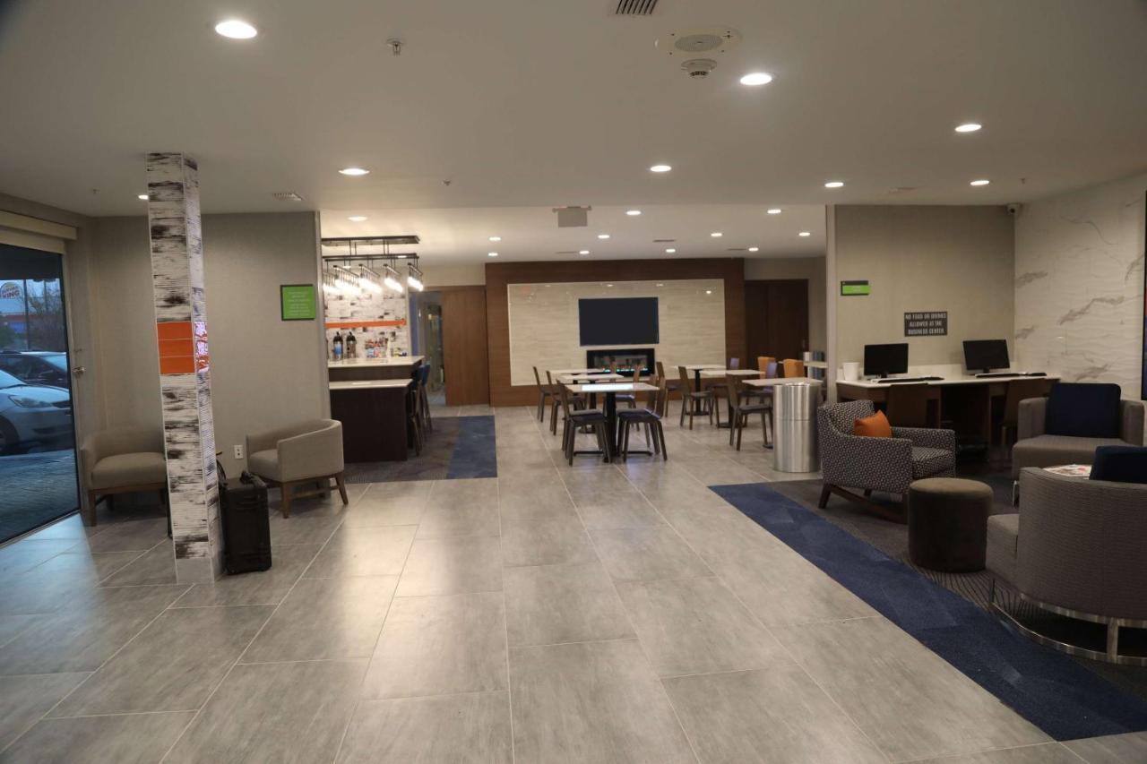 La Quinta By Wyndham Montgomery Dış mekan fotoğraf